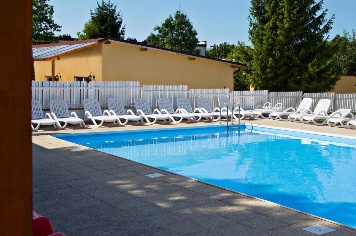 Apartament Kapitanski Z Widokiem Na Morze 4 Pietro - By Perlowa Przystan Rent Sianożęty Exterior foto