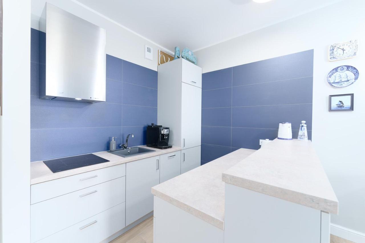 Apartament Kapitanski Z Widokiem Na Morze 4 Pietro - By Perlowa Przystan Rent Sianożęty Exterior foto