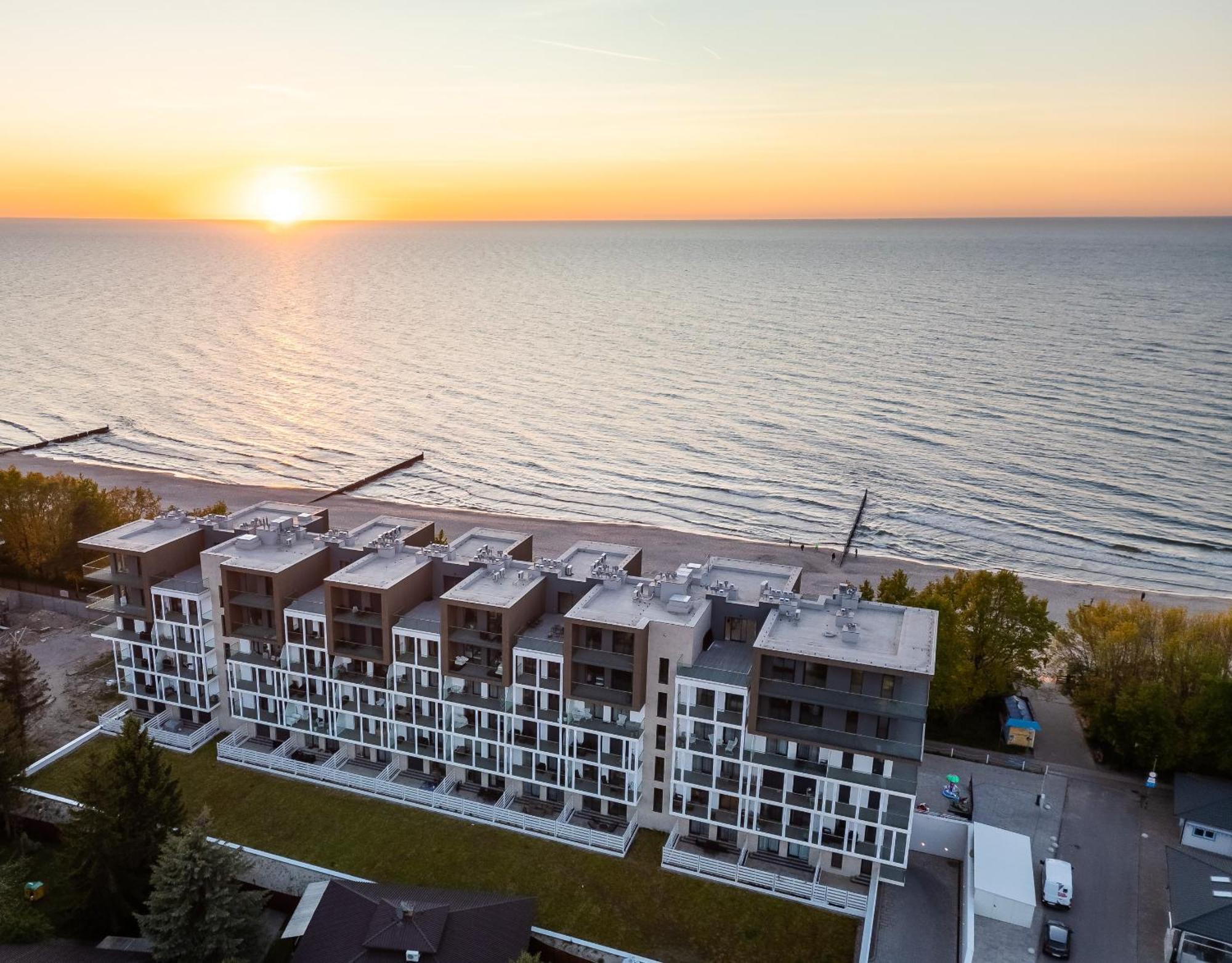 Apartament Kapitanski Z Widokiem Na Morze 4 Pietro - By Perlowa Przystan Rent Sianożęty Exterior foto